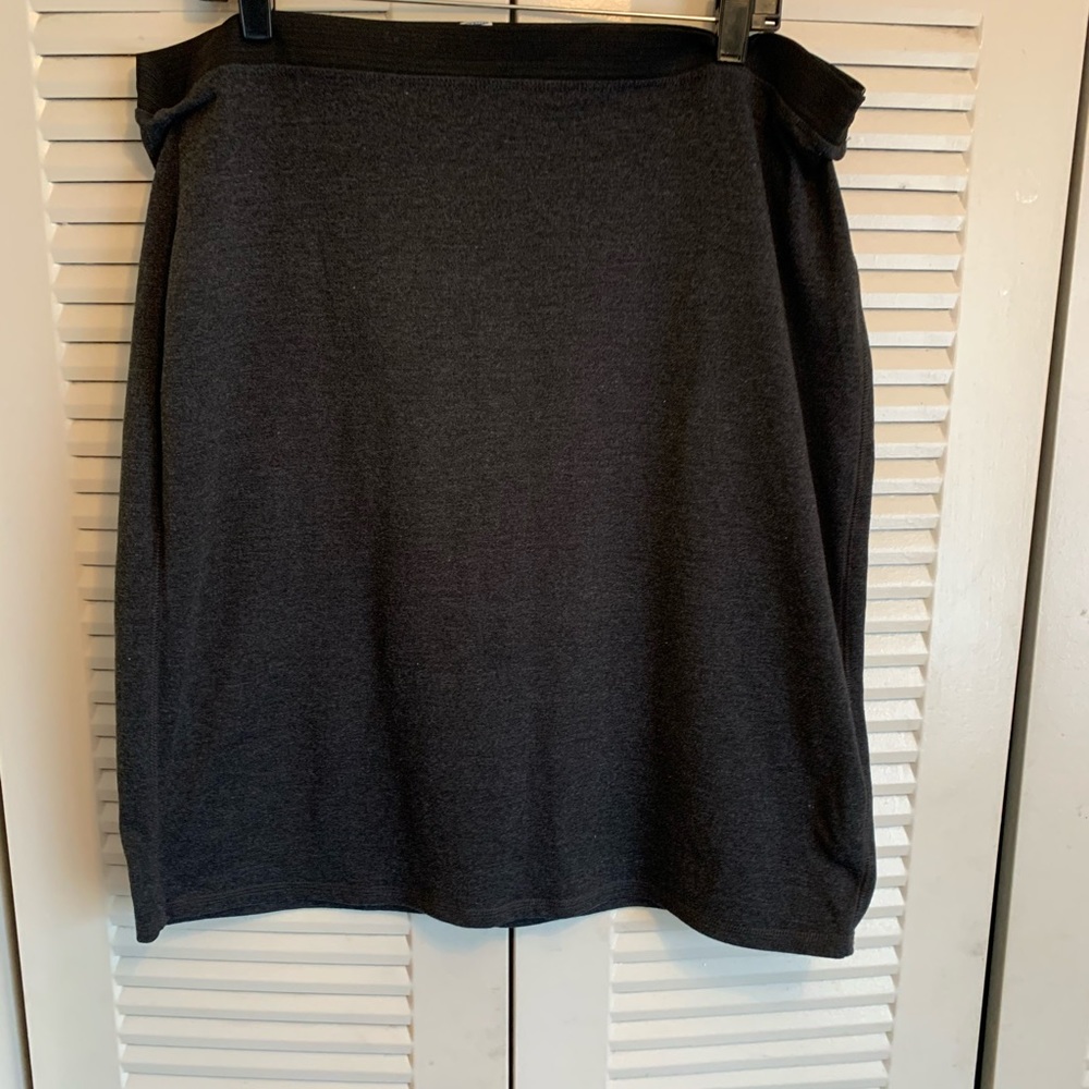 Xl charcoal old navy pencil skirt